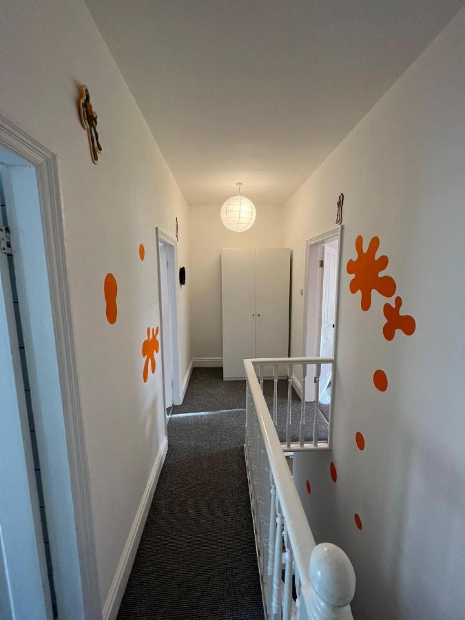 Nickelodeon House Great For Kids Villa Blackpool Esterno foto