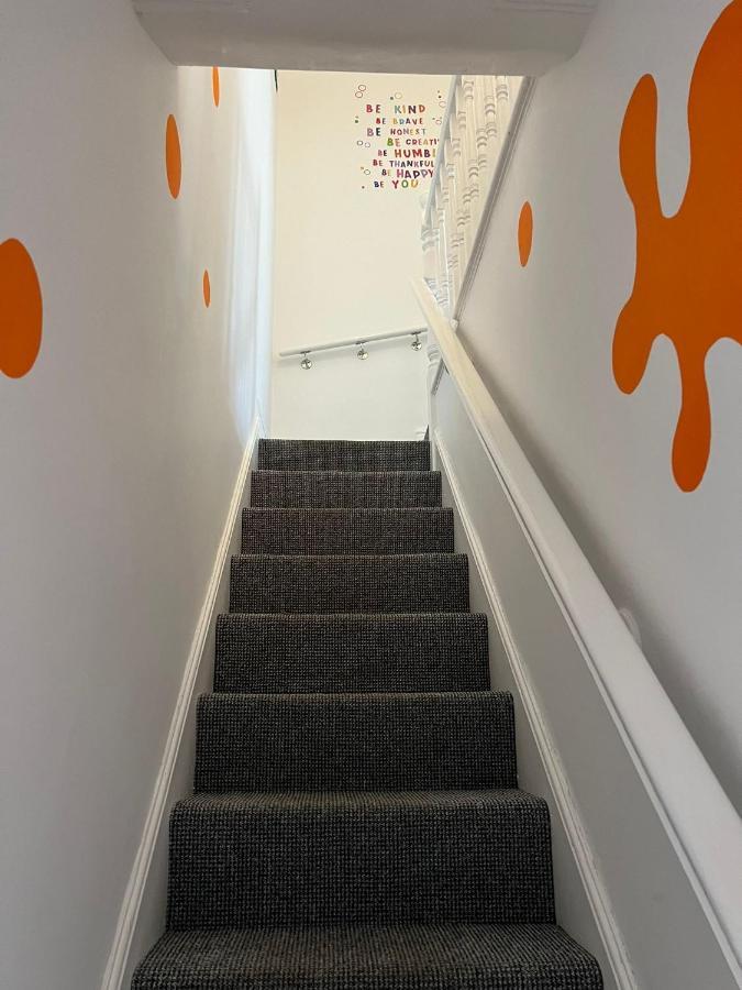 Nickelodeon House Great For Kids Villa Blackpool Esterno foto